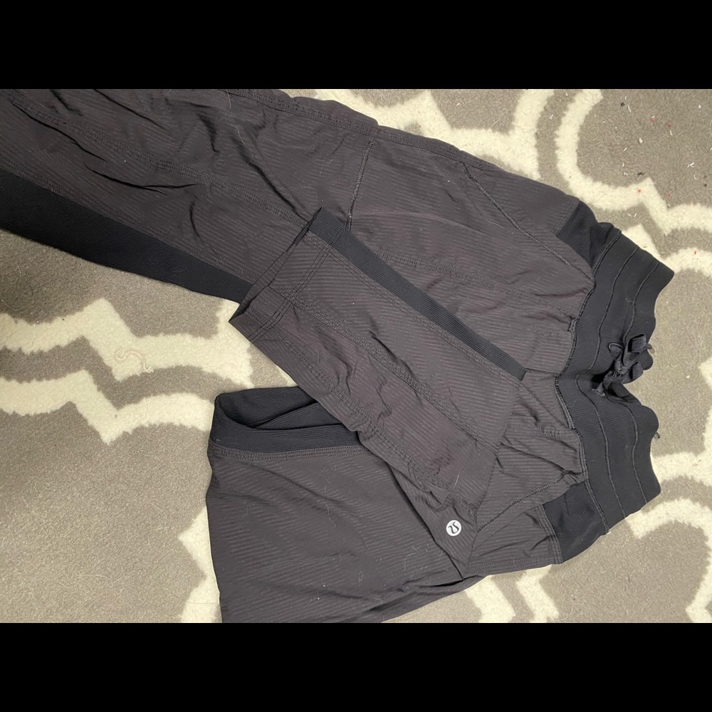 LULULEMON BLACK TRACK PANT